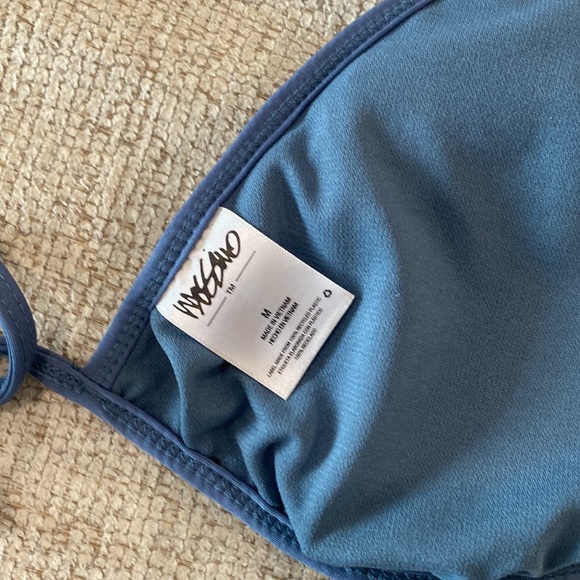 Mossimo Triangle Bikini Set - Picture 7 of 7